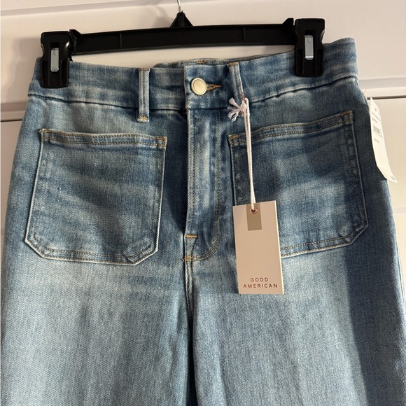 GOOD AMERICAN LIGHT COMPRESSION FLARE JEANS - Picture 3 of 15